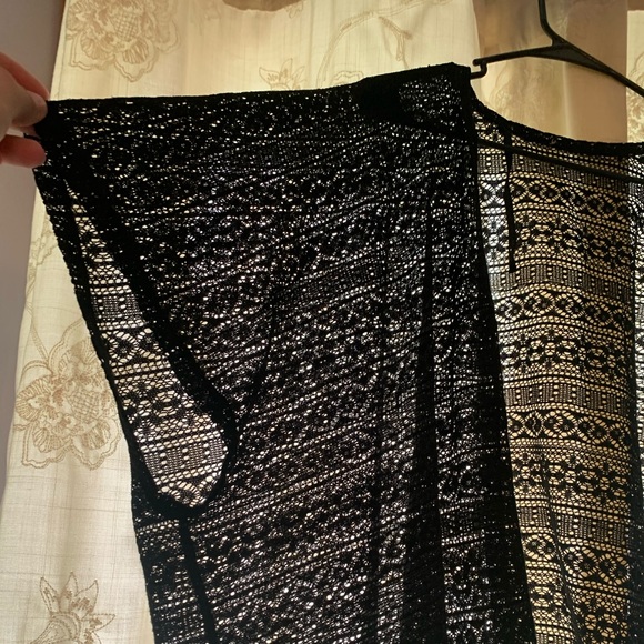 Cute flowy summer cardigan - Picture 2 of 3